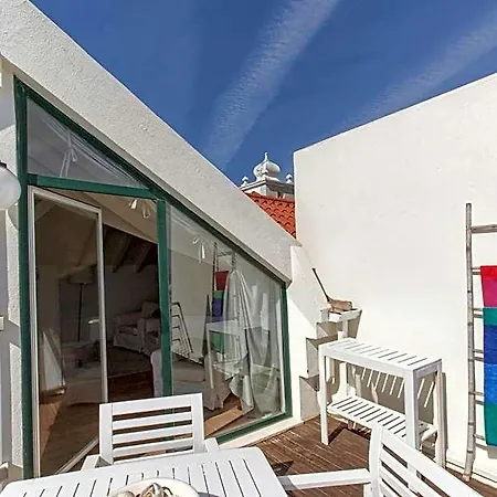 Casa D'arriba Bed & Breakfast Atouguia Da Baleia