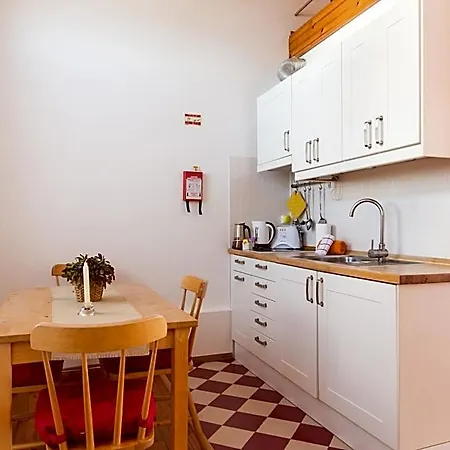 Casa D'arriba Bed & Breakfast 4*