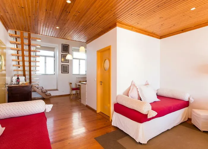 Bed & Breakfast Casa D'arriba Atouguia Da Baleia