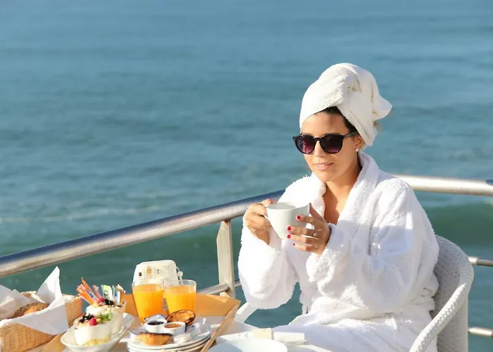 Casa D'arriba 4* 아토우기아다발레이아